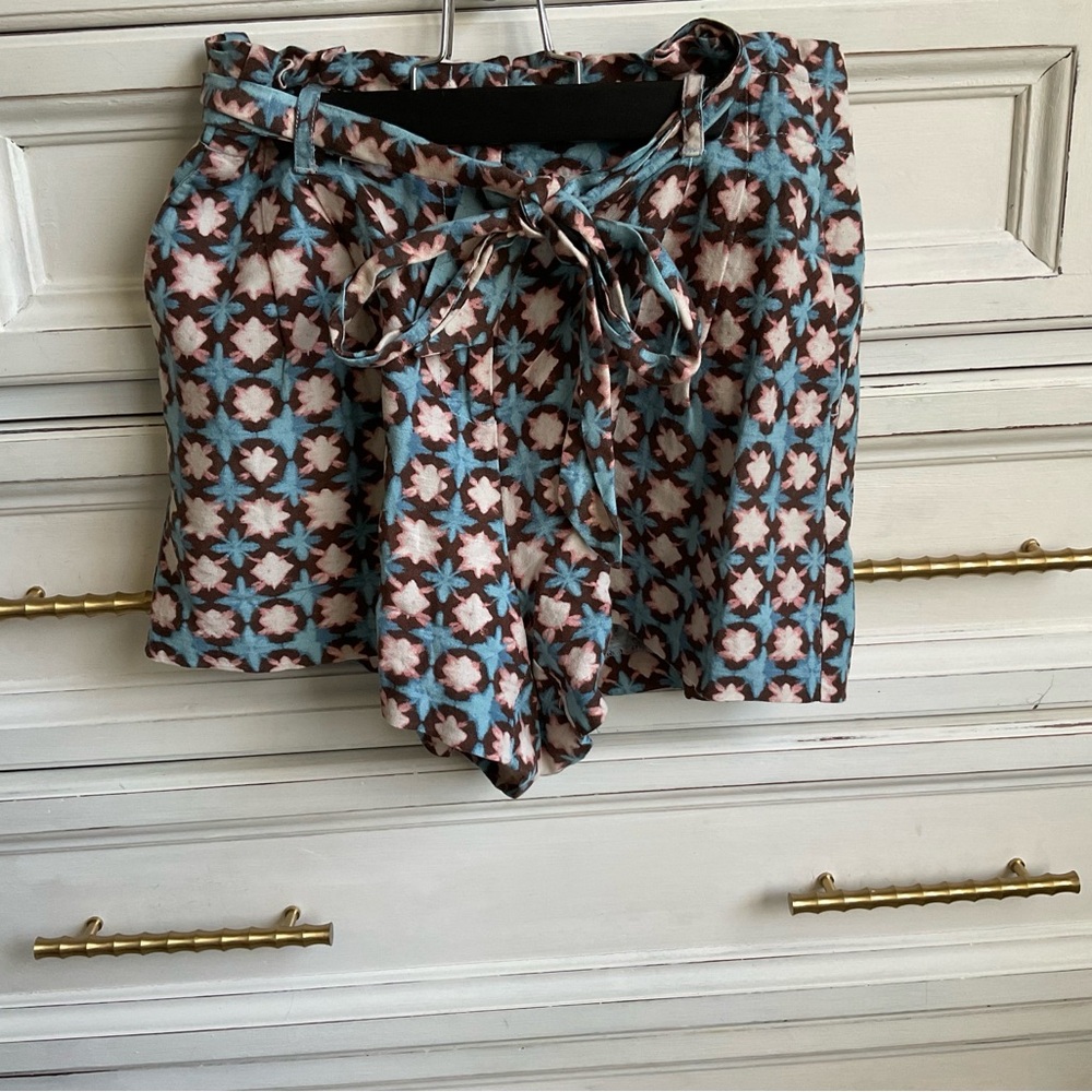 LOFT BLUE SHORTS WITH BELT